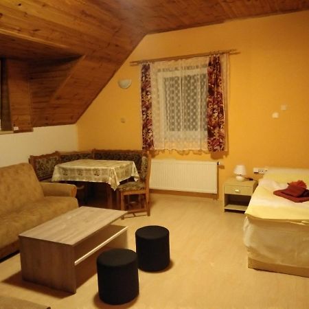 Apartman V Zachranne Stanici Pasicka Prosec  외부 사진